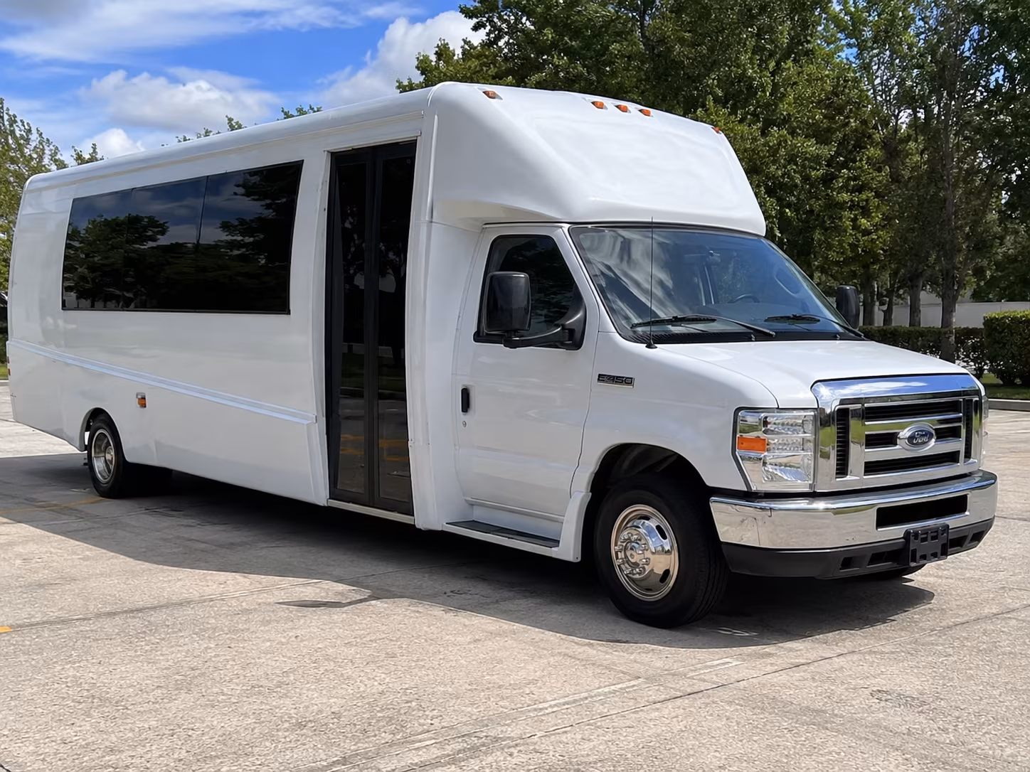 bachelorette party buses for fort smith winery distillery tours