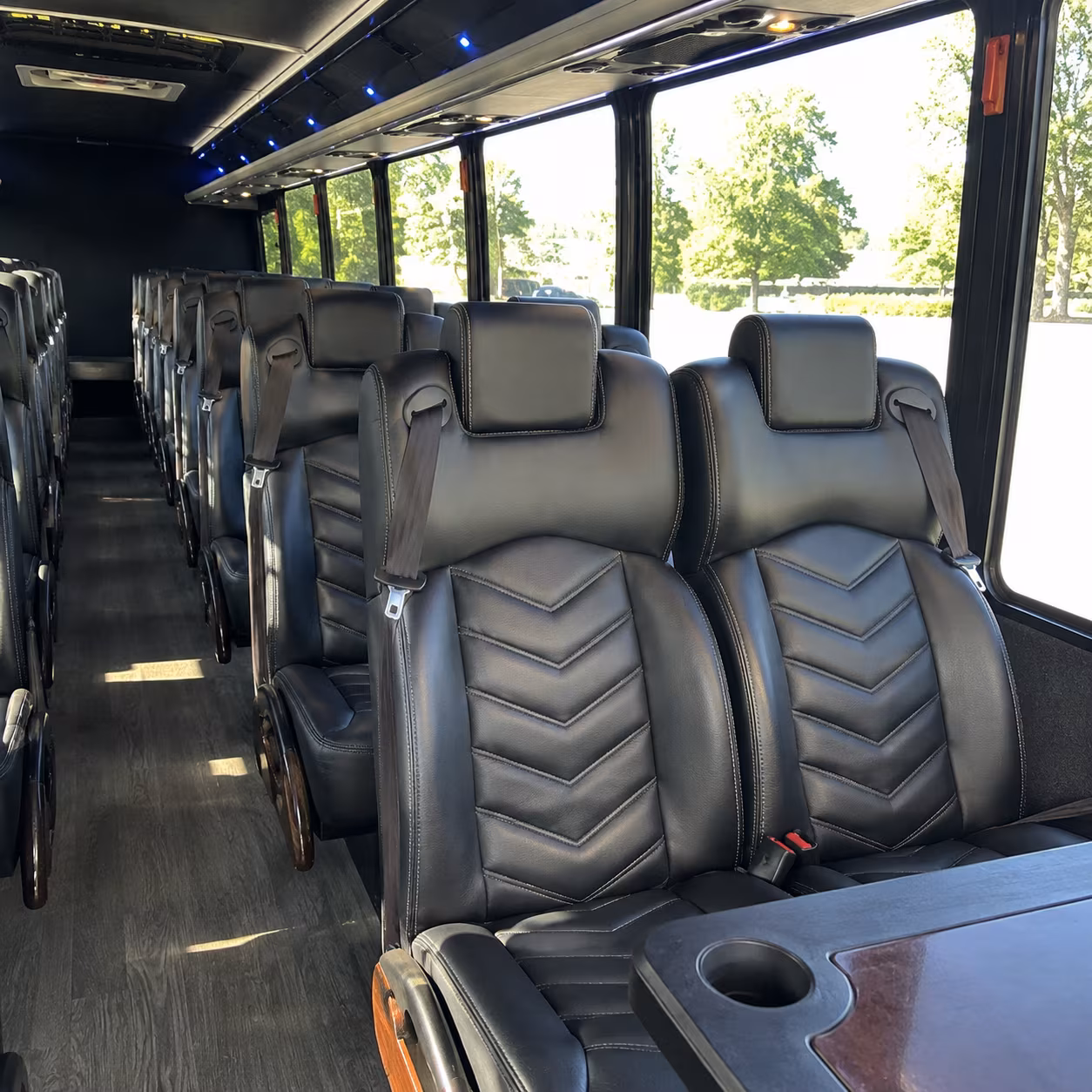 find and book transportation for your next convention or trade show 5