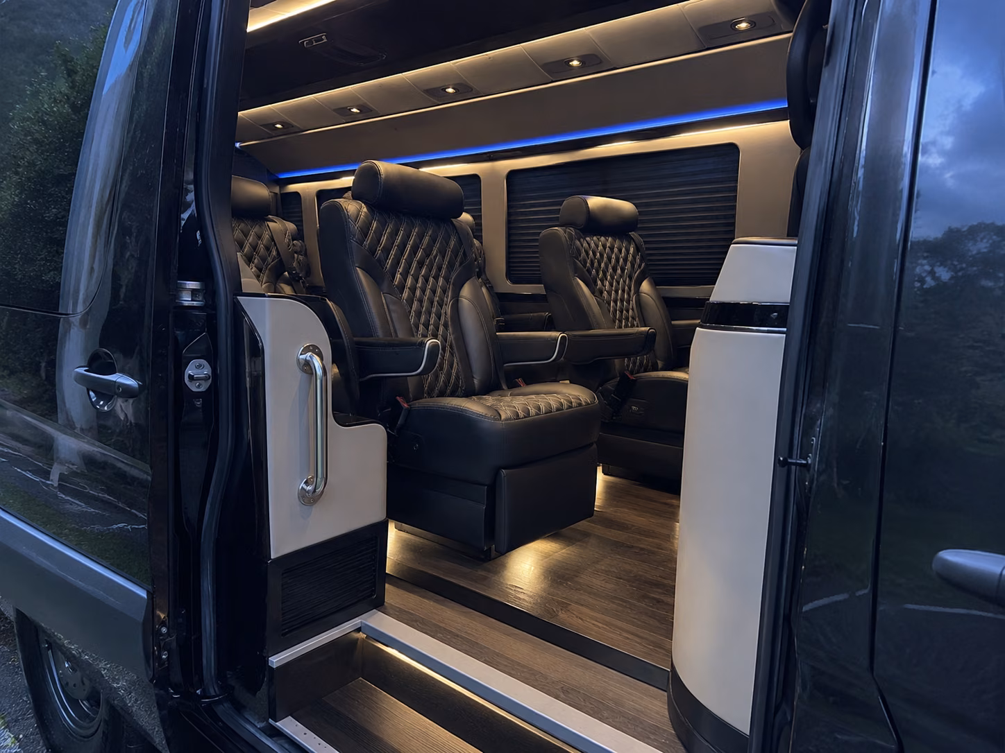 find and book transportation for your next wine tour 3