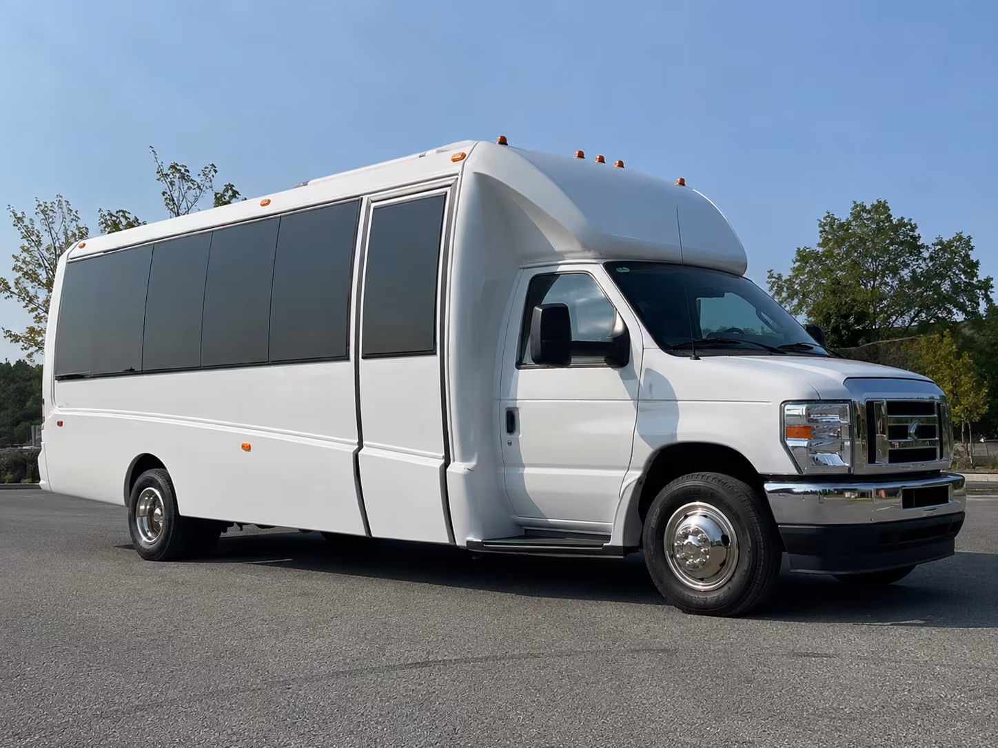 group airport transportation for sports teams and school travel in fort smith
